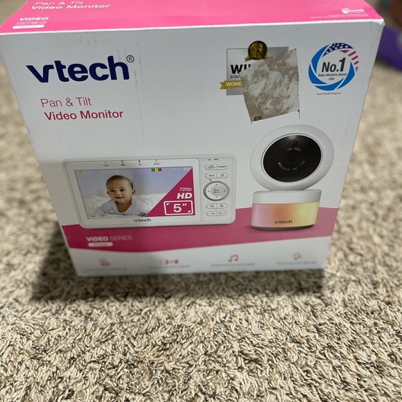 White Video Monitor - Picture 1 of 1